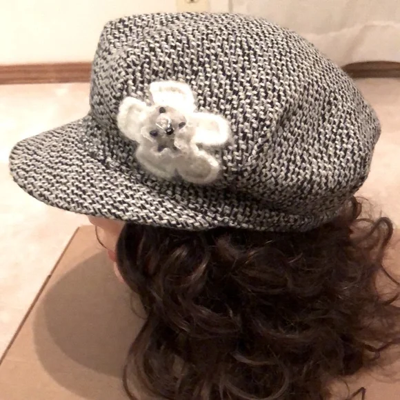 Wool Winter Hat. - Picture 3 of 4